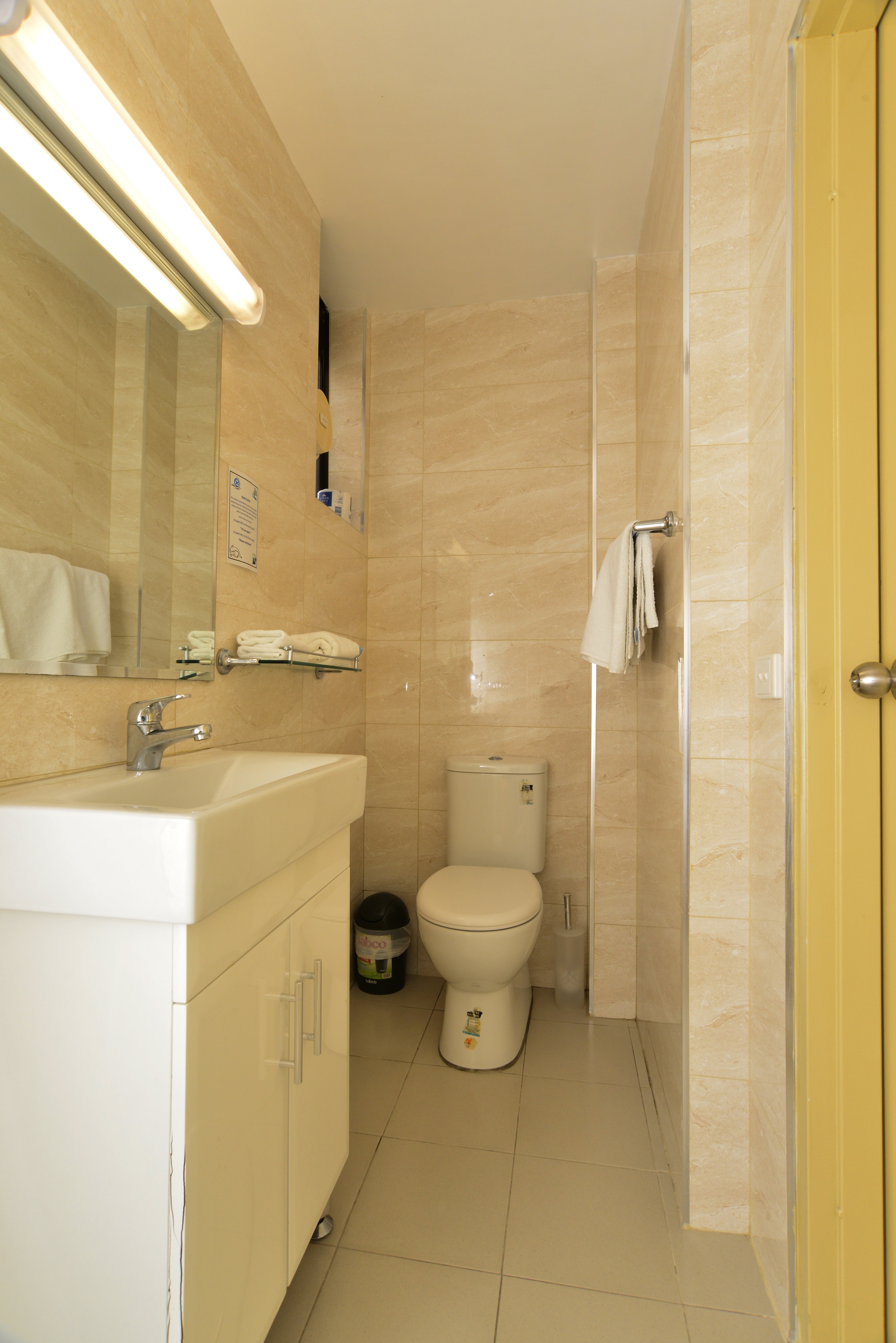 Double Deluxe Queen Bed