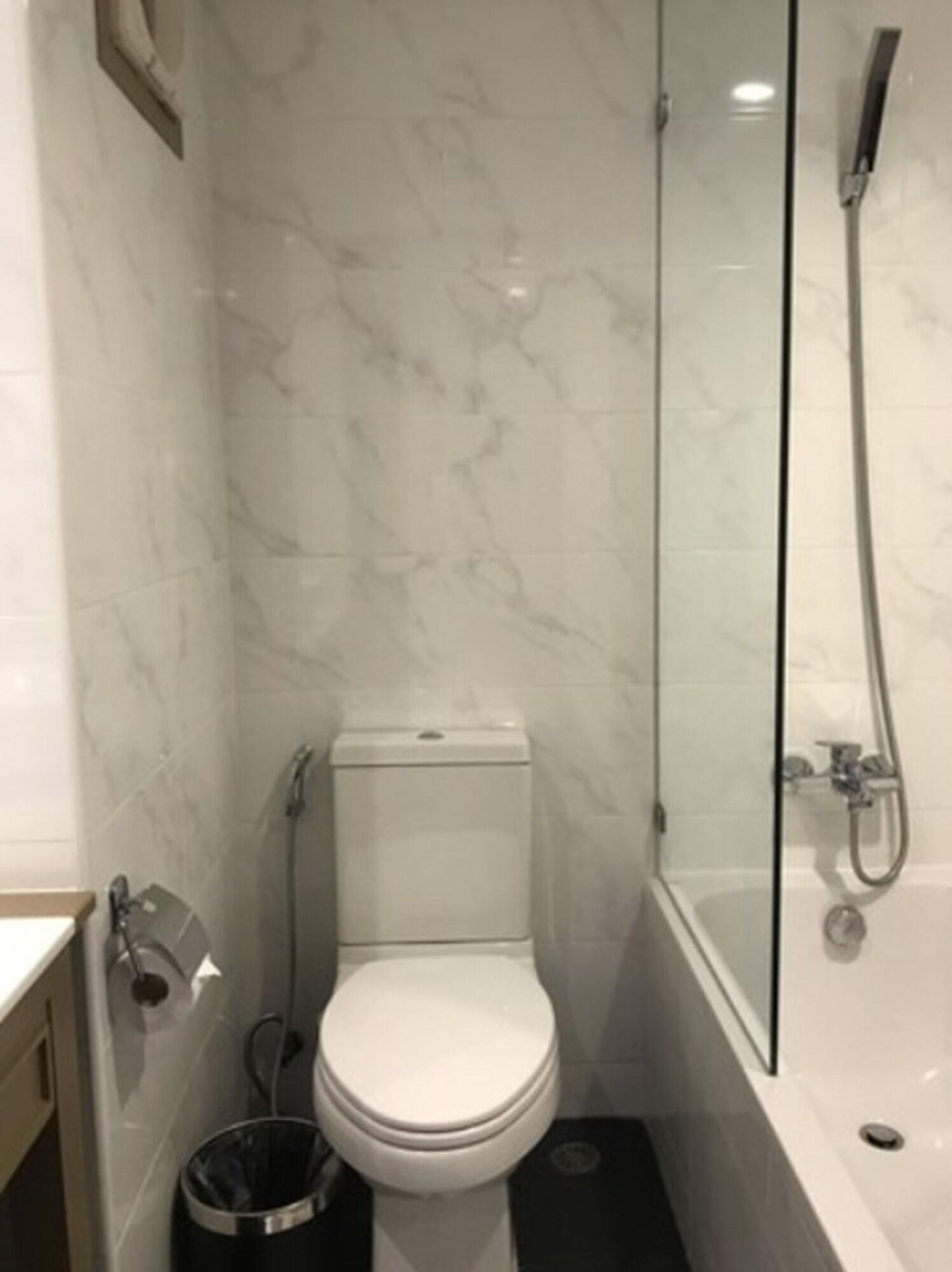 Family Room Three Beds