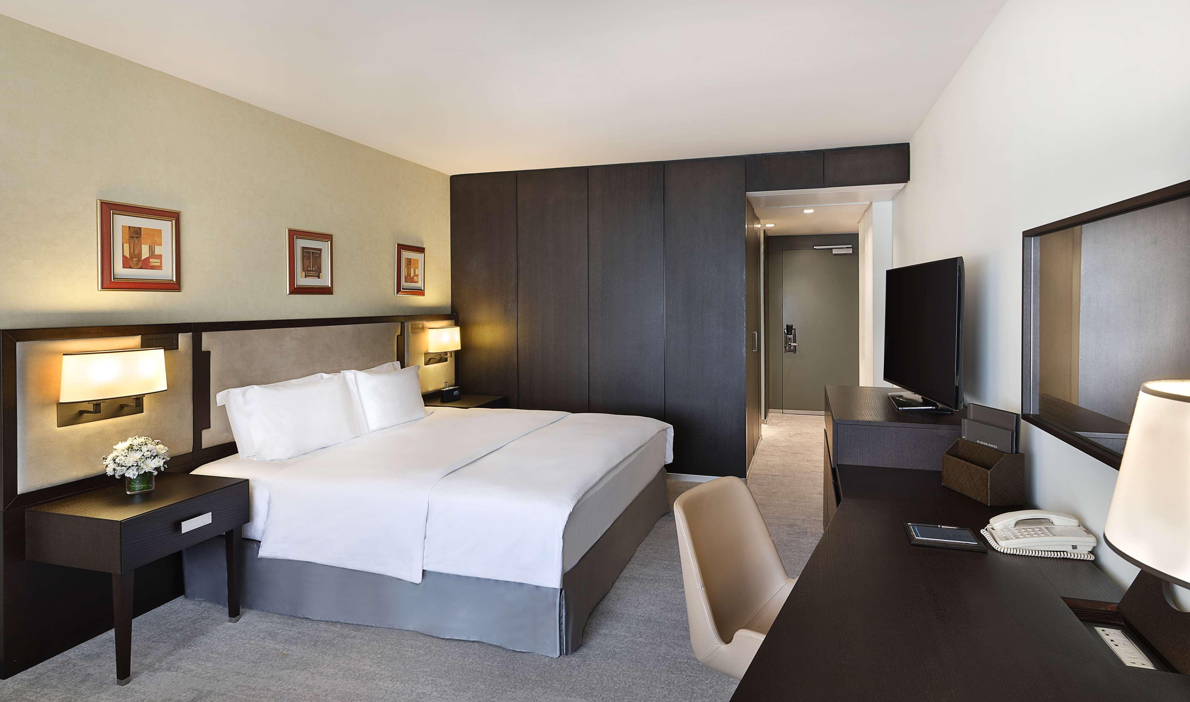 Double Executive King Bed