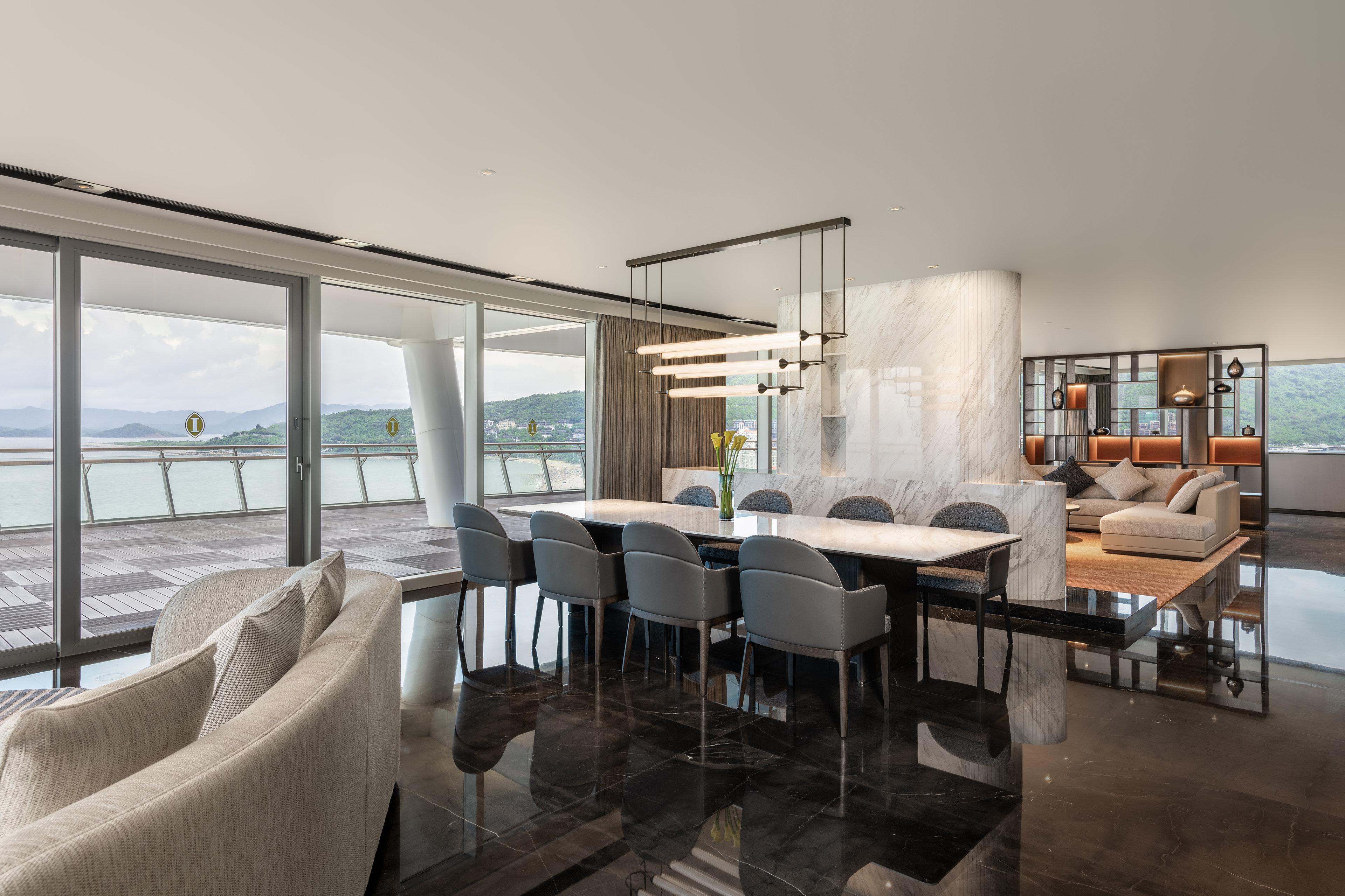 Suite Presidential with Views