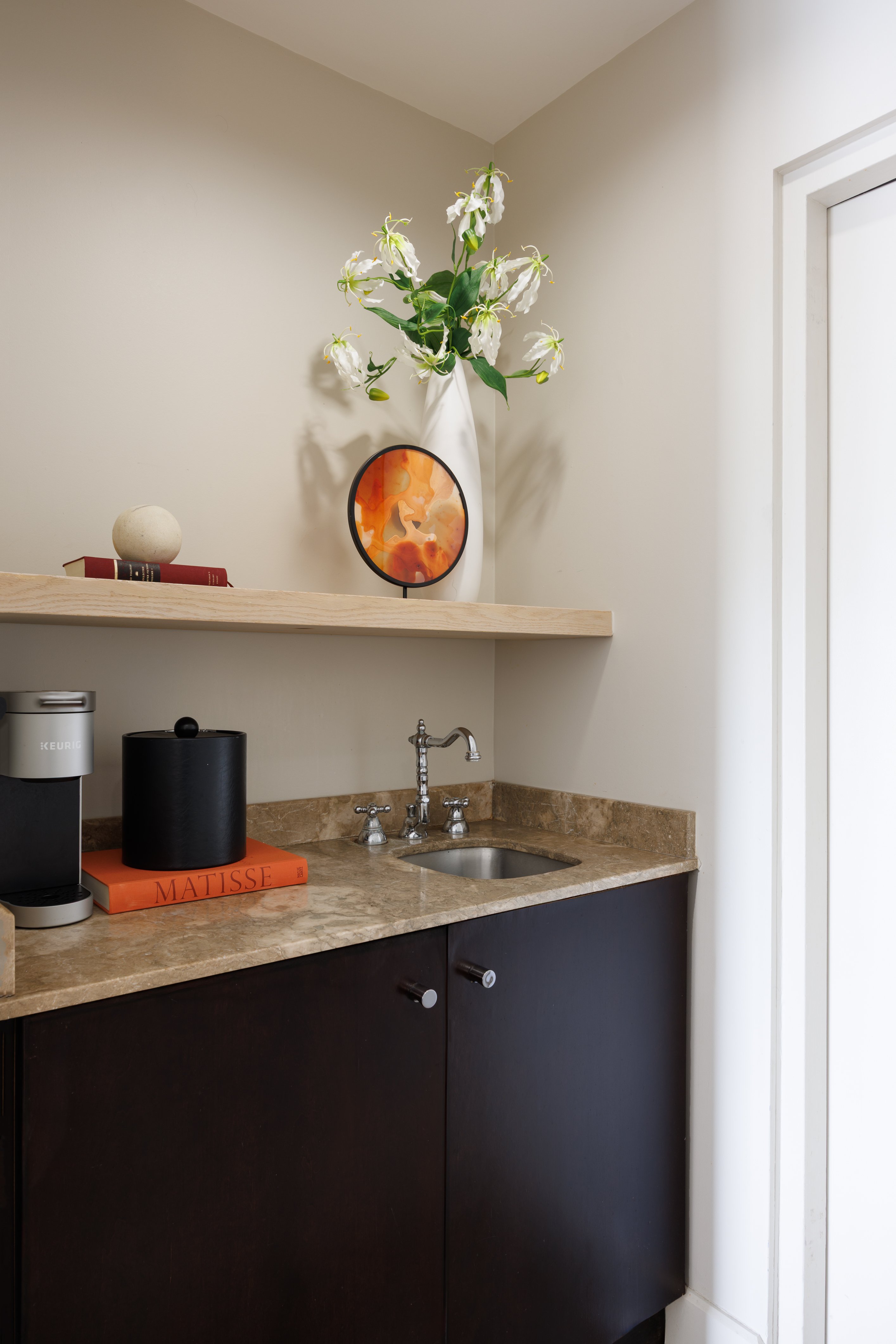 Room King Bed One Bedroom 