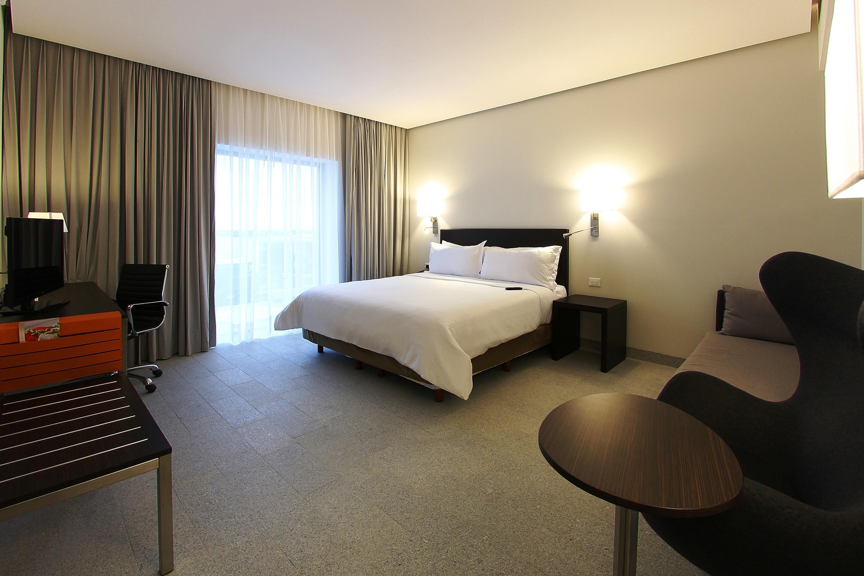 Room Deluxe King Bed