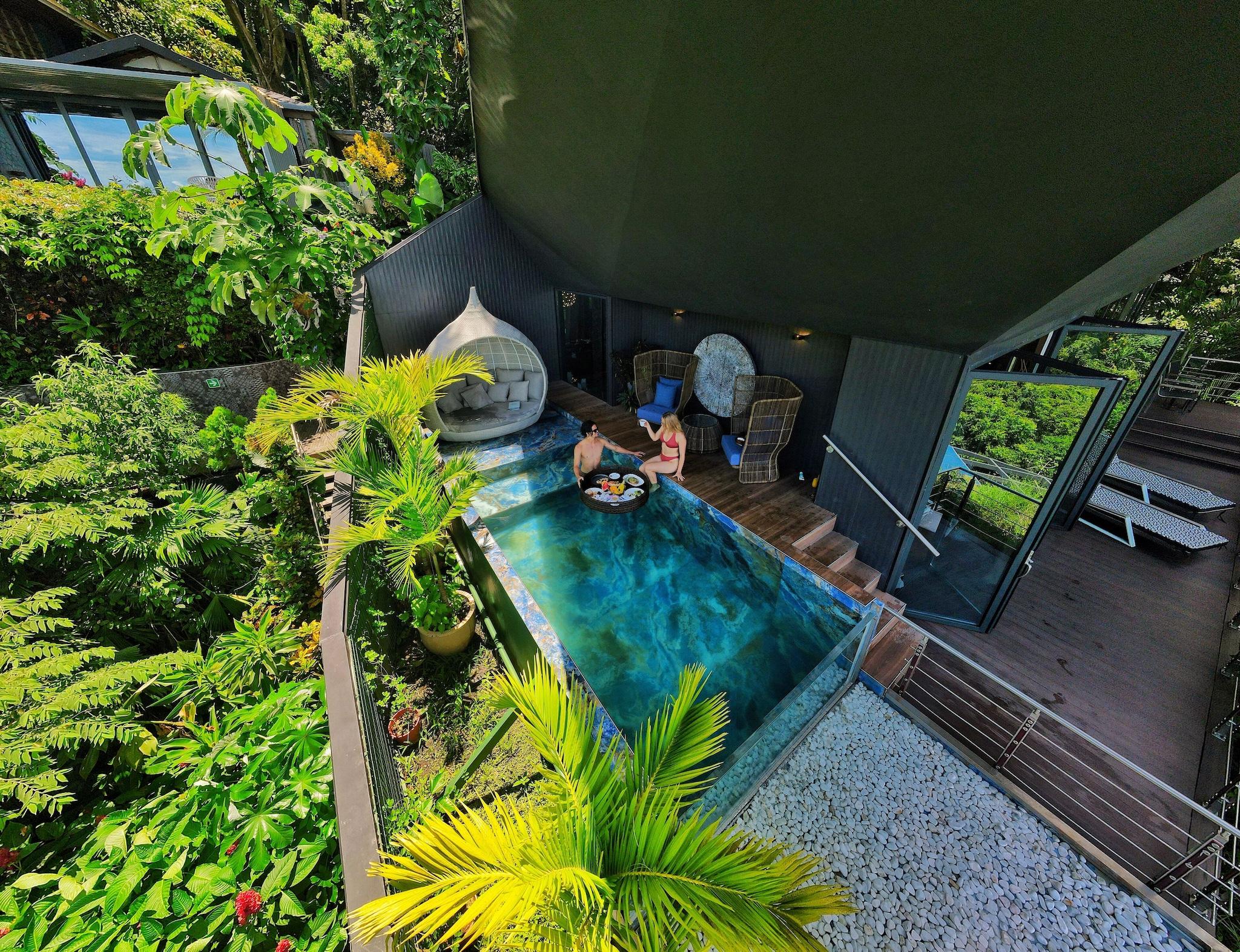 Double with Private Pool