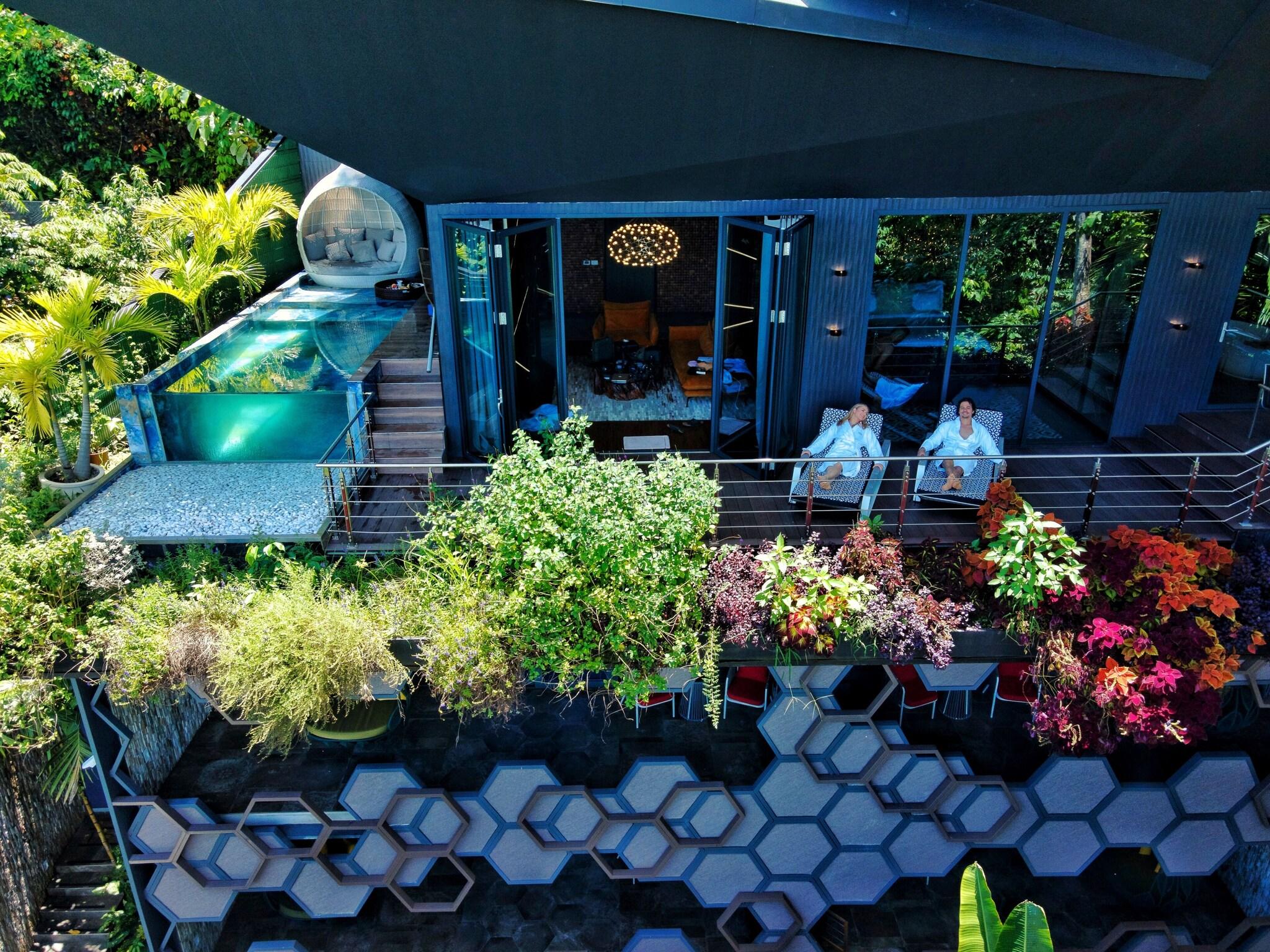 Double with Private Pool