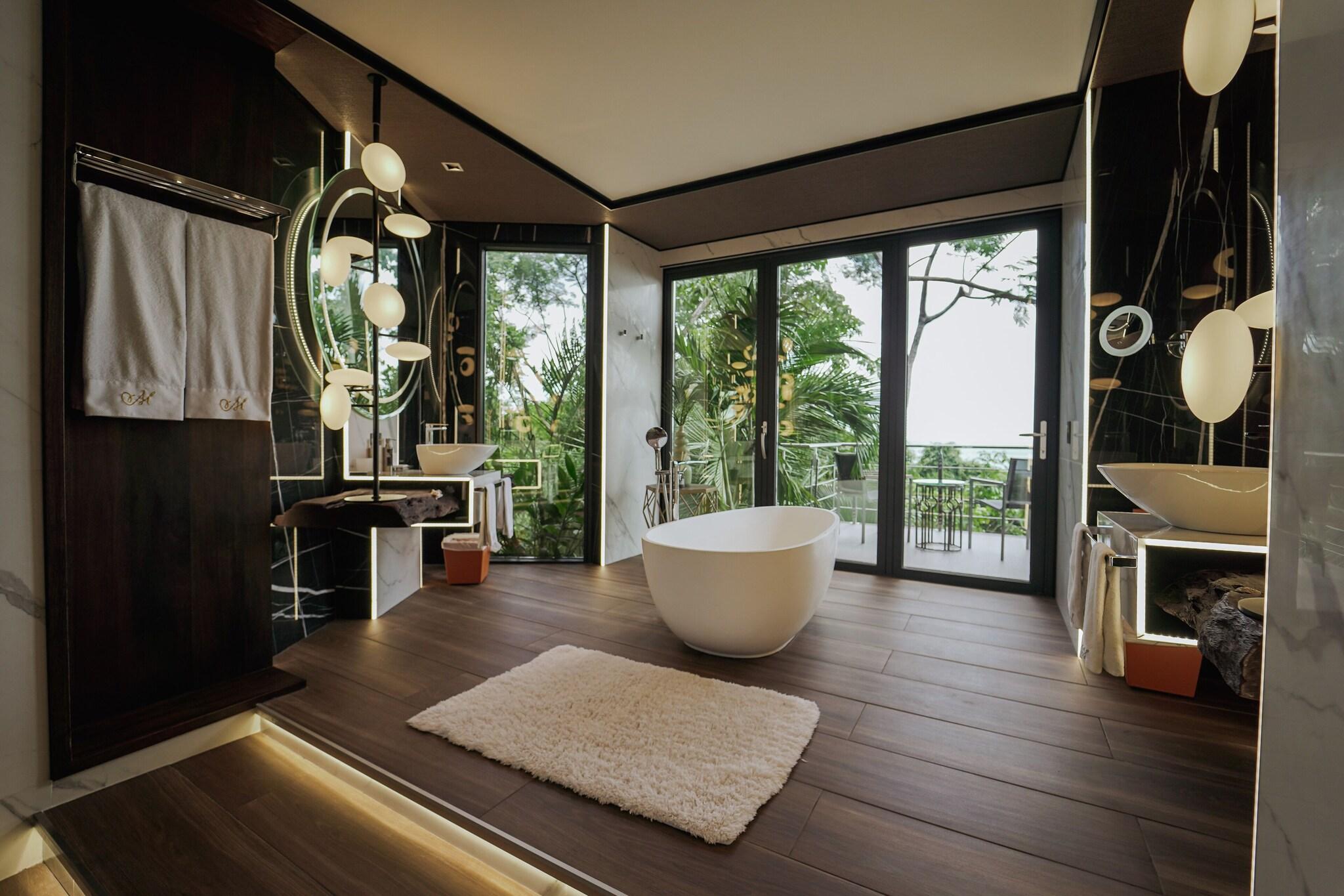 Double with Private Pool