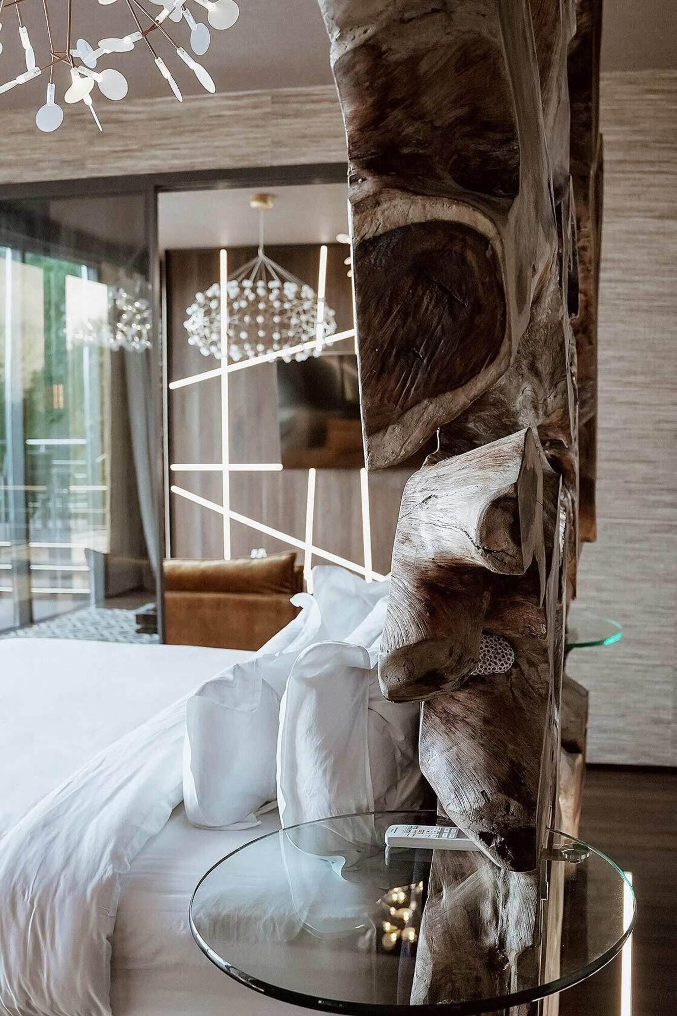 Double with Private Pool