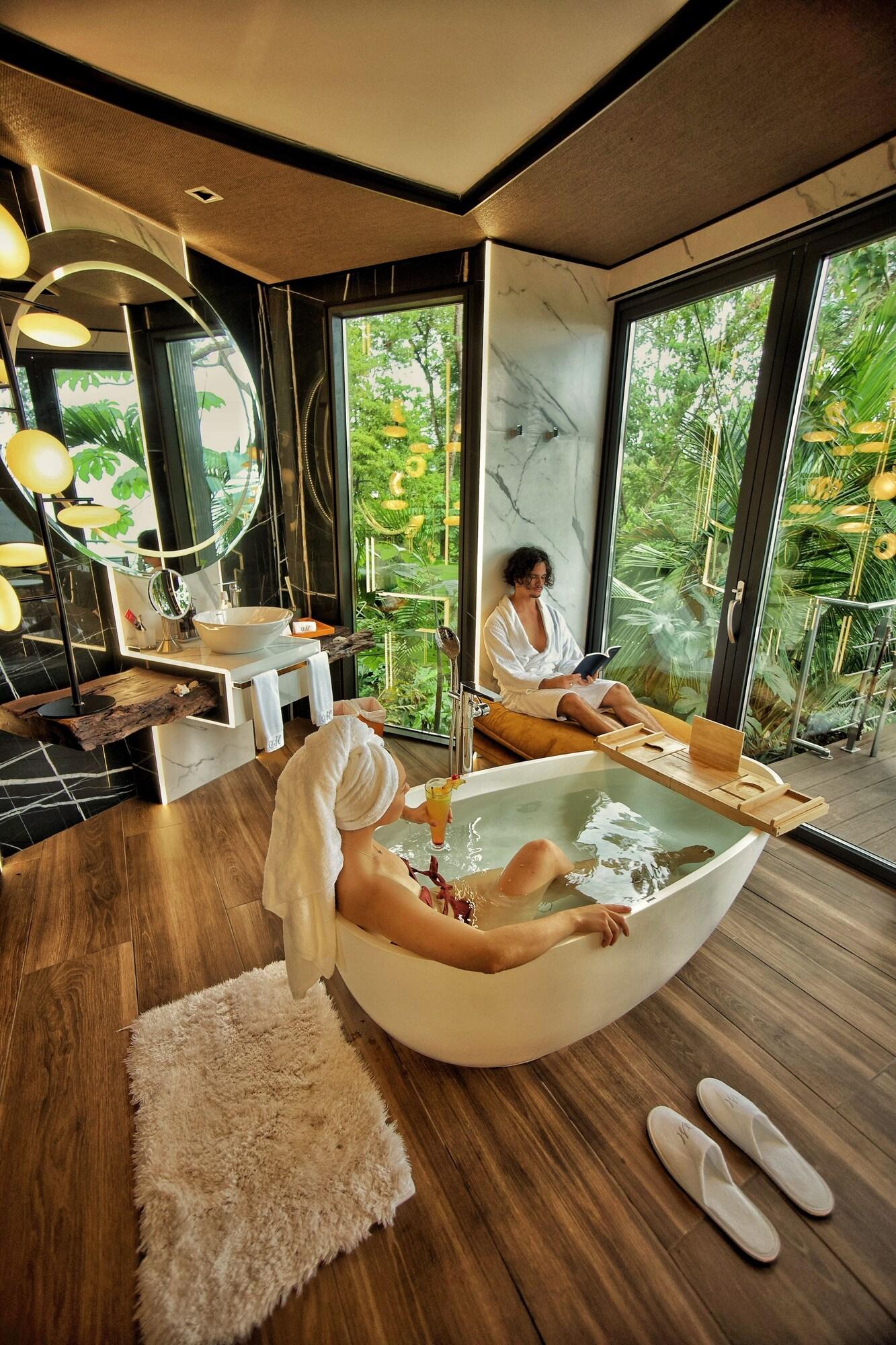 Double with Private Pool