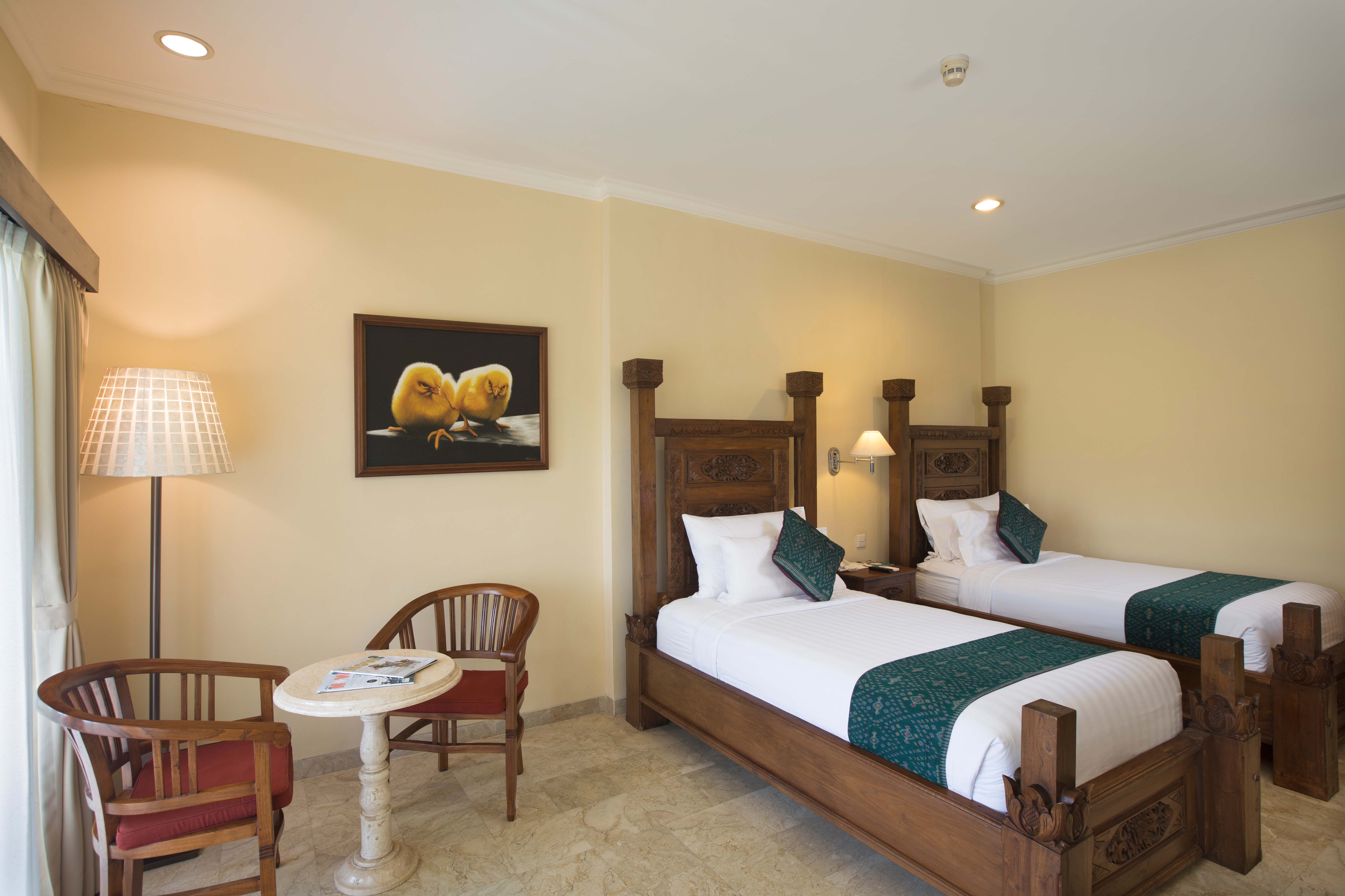 Twin Deluxe Two Beds